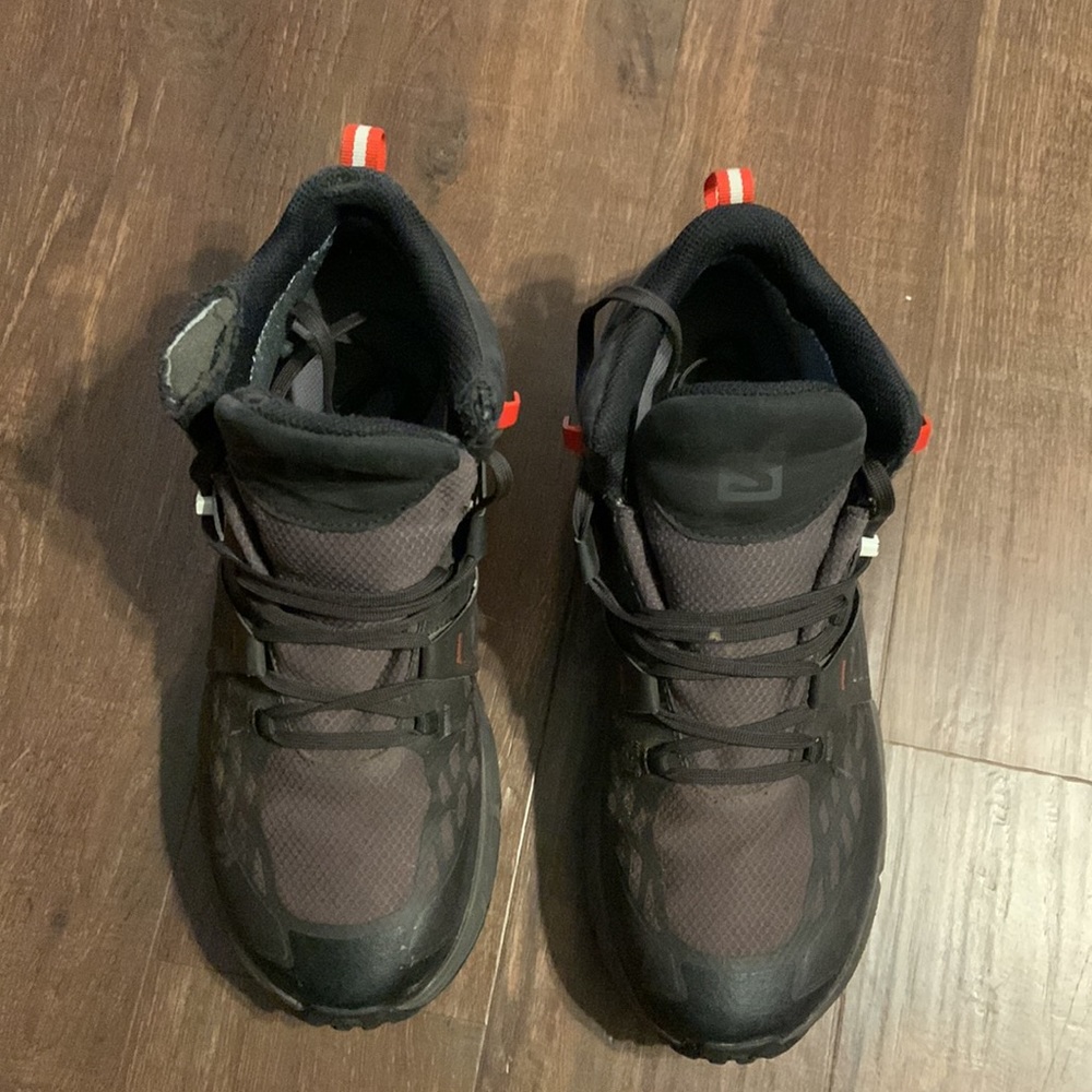 Salomon Odyssey Mid GTX size 9.5 black/grey Waterproof Hiking boots - Picture 2 of 3